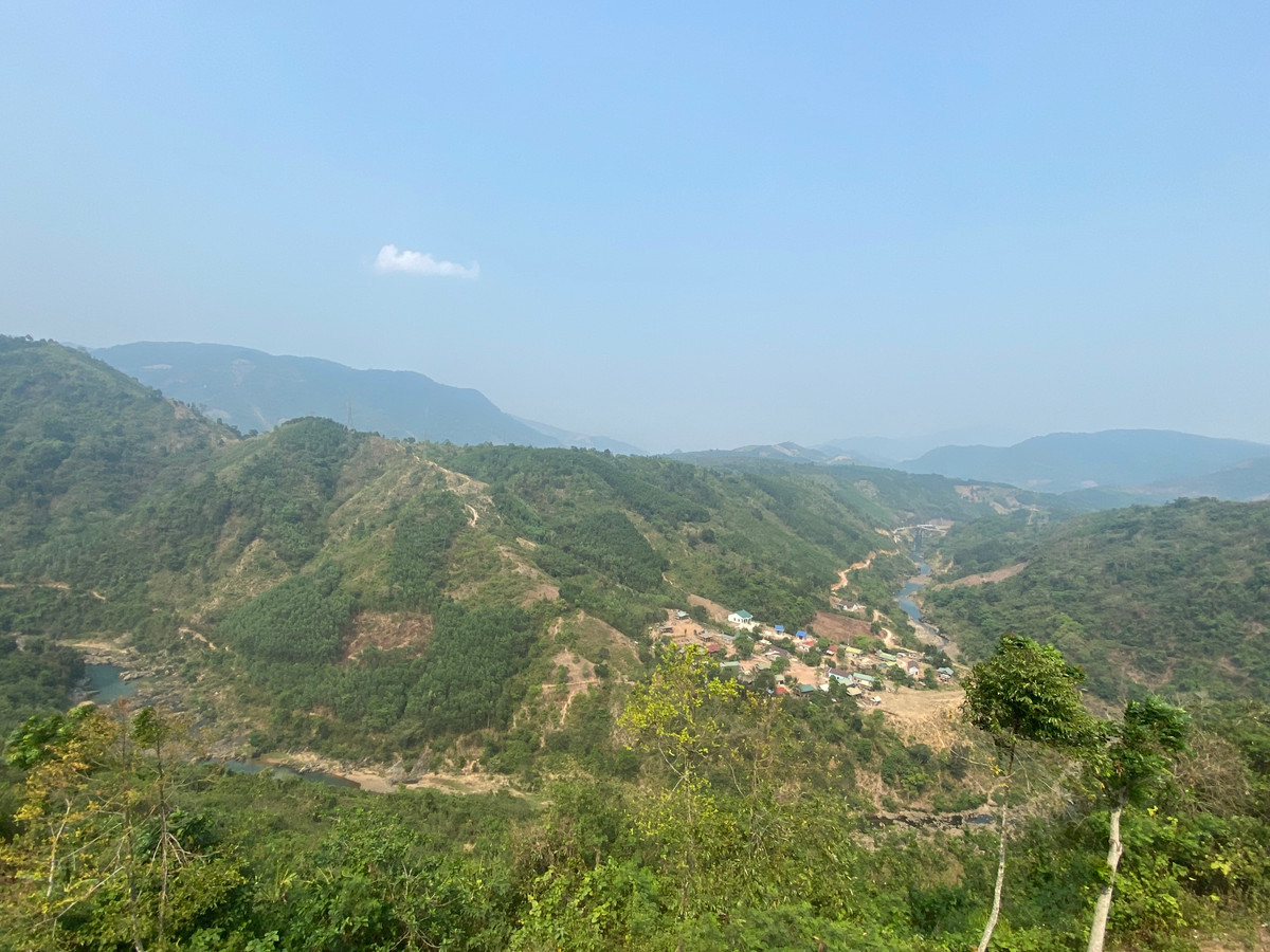 Quảng Trị: Vì sao một Phó chủ tịch huyện bị đề nghị kỷ luật Quang Tri: Vi sao mot Pho chu tich huyen bi de nghi ky luat