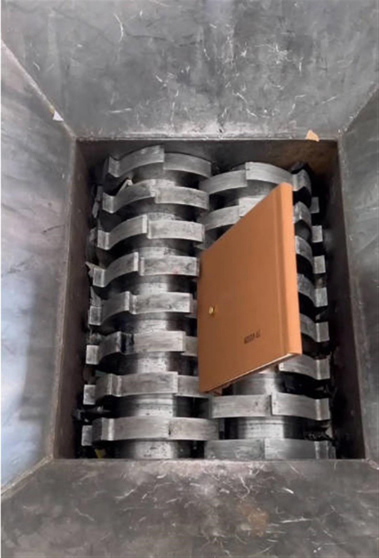 Thị trường siêu màu mỡ từ dịch vụ phá hủy ảnh cưới - Hình 2 Thi truong sieu mau mo tu dich vu pha huy anh cuoi-Hinh-2