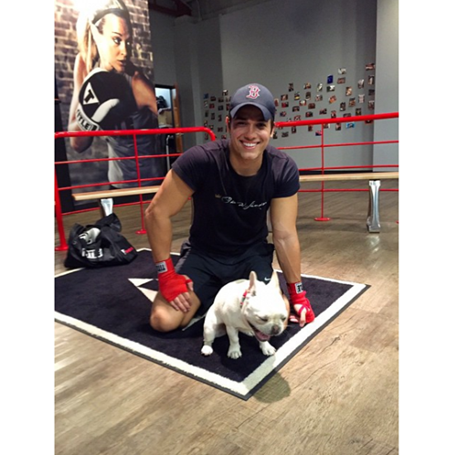 Olympic 2016 được tổ chức tại Rio de Janeiro, Brazil – quê hương của Gabriel Prado. Chung niềm vui của người dân cả nước, chàng bác sĩ hot boy tiết lộ anh cảm thấy rất vinh dự, tự hào khi Brazil được là chủ nhà đăng cai kỳ Thế vận hội 2016. Những dòng status trên trang cá nhân của Gabriel Prado gần đây cũng thường hướng đến chủ đề Olympic càng khiến anh được nhiều dân mạng chú ý hơn.