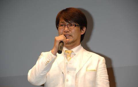 Tuy nhiên, mới đây người hâm mộ Nekomu Otogi đang vô cùng hoang mang khi nghe tin thần tượng của mình bất ngờ lên xe hoa cùng một người đàn ông tên là Kosuke Fujishima, sinh năm 1964, đang làm họa sĩ và anh ta đã có một đời vợ.