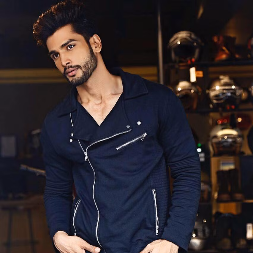 Anh chàng có sở thích tập gym, đi du lịch và nấu ăn.