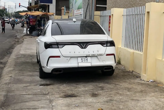 Việc khởi tố được đưa ra sau khi Công an TP Phan Thiết có kết quả định giá ô tô biển số 51H-24274 có giá trị trên 500 triệu đồng nên thẩm quyền giải quyết vụ án thuộc Cơ quan CSĐT Công an tỉnh Bình Thuận. Do đó, đơn vị đang hoàn tất hồ sơ bàn giao cho Cơ quan CSĐT Công an tỉnh Bình Thuận thụ lý theo thẩm quyền. 