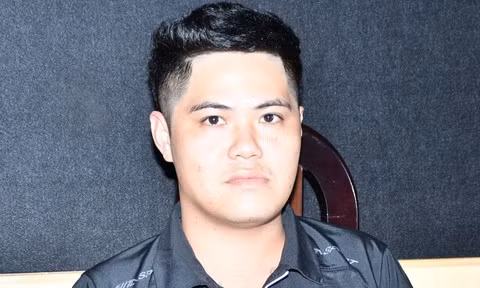 Qua nắm bắt thông tin, Công an Hải Phòng xác định, sáng 26/3/2020, tức là vài giờ sau khi cháu M bị sát hại, đối tượng Nguyễn Sỹ Thắng (SN 1994, ở xã Kiến Quốc, huyện Kiến Thụy, TP Hải Phòng) đột ngột đi làm ăn xa tại TP Móng Cái (Quảng Ninh). Việc Thắng bất ngờ rời khỏi địa phương, nói đi làm ăn xa là điều phi lý, bởi lẽ đầm tôm nhà đối tượng vẫn đang kinh doanh hết sức bình thường. Lý do của Thắng, có lẽ chỉ là vì gã đang sợ hãi, cố giấu bí mật gì đó phía sau mà thôi.