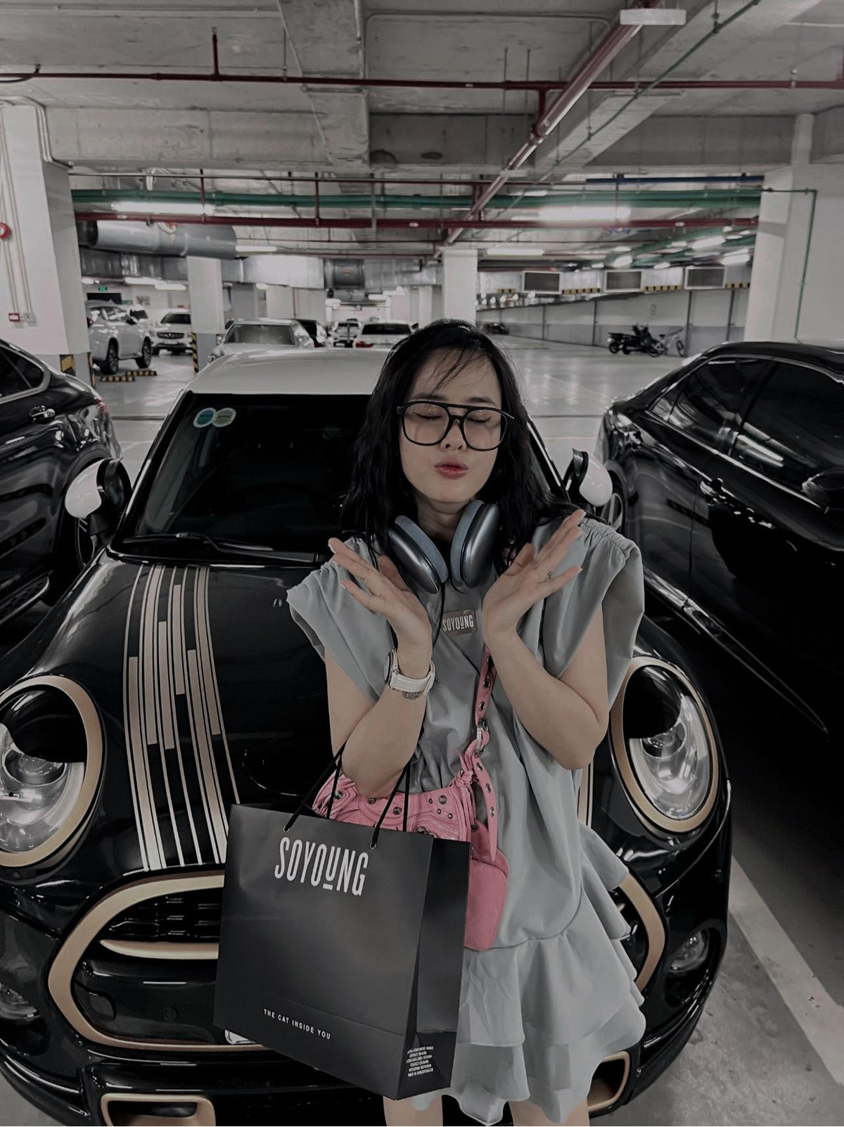 Cô gái không phải con đại gia như đã từng “phông bạt”. 