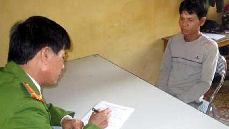 Từ những miêu tả về hình dáng, đặc điểm nhận dạng, Công an tỉnh Hải Dương đã làm rõ người đàn ông đi chiếc xe máy của chị L là Nguyễn Thanh Thùy ( SN 1965, trú tại Văn Diệm, Hưng Thái, Ninh Giang, Hải Dương). Các trinh sát phát hiện đối tượng này có quan hệ thân thiết với nạn nhân. Cùng với hàng loạt thông tin, chứng cứ khác thu thập được sau đó, Công an tỉnh Hải Dương xác định, Thùy là nghi phạm sát hại chị L. 