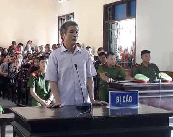 Tháng 9/2019, TAND tỉnh Hà Tĩnh đã đưa Đoàn ra xét xử. Căn cứ vào lời khai trước tòa, căn cứ vào các tình tiết tăng nặng, giảm nhẹ, HĐXX đã tuyên phạt Nguyễn Trọng Đoàn (SN 1967, trú tại xã Cẩm Dương, huyện Cẩm Xuyên) 8 năm tù.