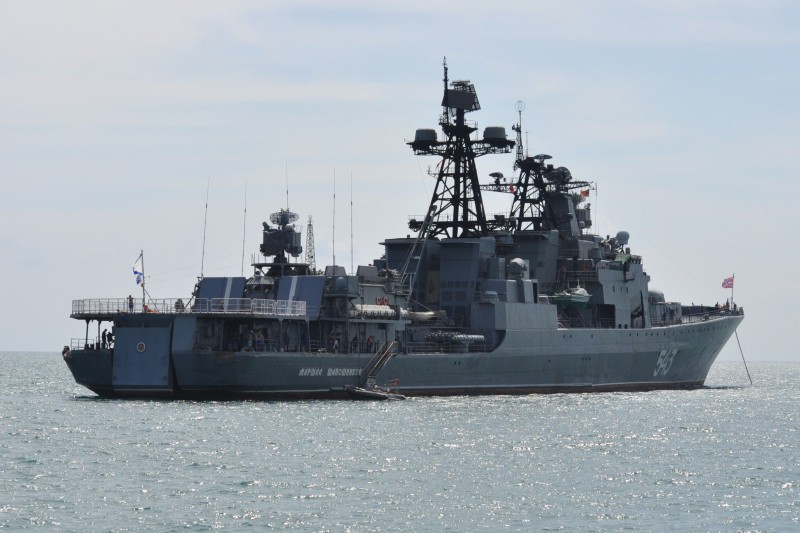 "Vào năm 2020, chúng ta phải có được tàu Nguyên soái Shaposhnikov nâng cấp. Các bệ phóng mà con tàu nhận được sẽ cho phép nó sử dụng tên lửa siêu thanh 3M22 Zircon trong tương lai", ông Krivoruchko nói.