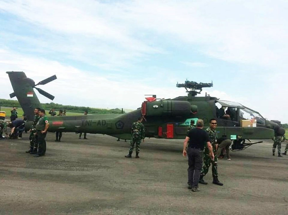 Dưới bụng trực thăng được trang bị một pháo tự động M230 30mm với cơ số 1.200 viên đạn.