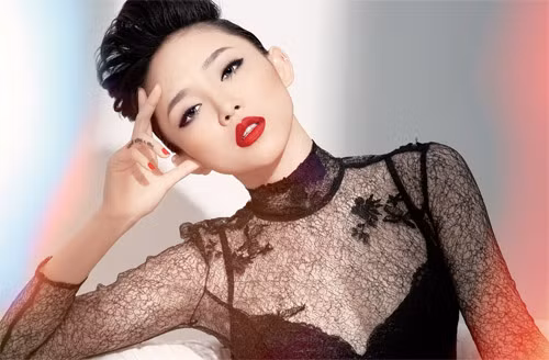 Noo Phuoc Thinh buc xuc vi bi gach ten bieu dien phut chot-Hinh-3