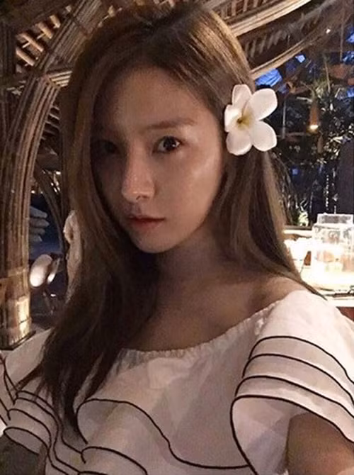 Tinh cu Song Hye Kyo dua con trai toi Da Nang du lich-Hinh-4