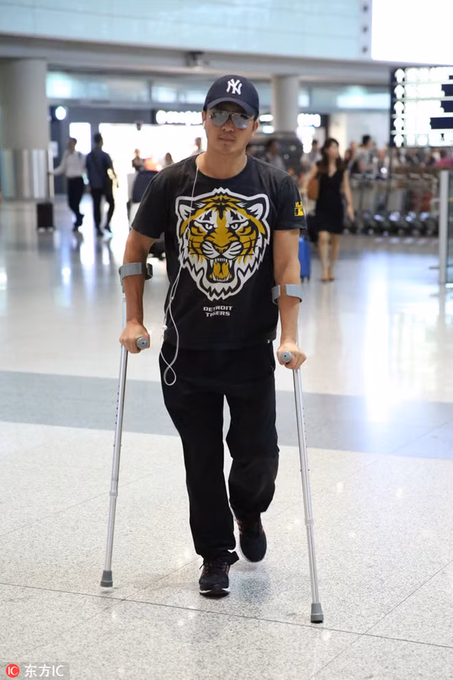 Ngo Kinh phai chong nang di lai vi benh cu tai phat