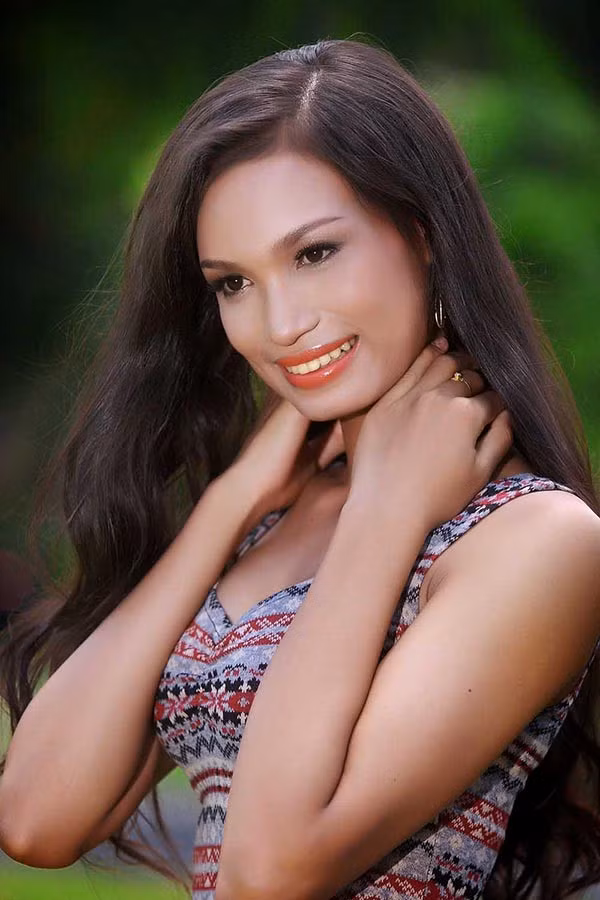 Ấp ủ giấc mơ hoa hậu từ nhỏ, năm 2011, H'ăng Niê bắt đầu đến với Hoa hậu các dân tộc Việt Nam. Cô đạt thành tích top 6 chung cuộc và giải phụ "Thí sinh có hình thể đẹp nhất". Ảnh: NVCC.