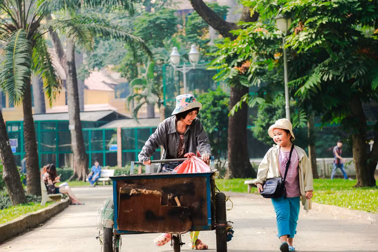 Chet cuoi xem Thu Trang hat "Duyen phan" trong "Nang 2"-Hinh-5