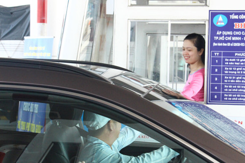 Tài xế, chủ phương tiện thứ 20 triệu sẽ nhận được hoa, quà trong ngày 2/6 tới.