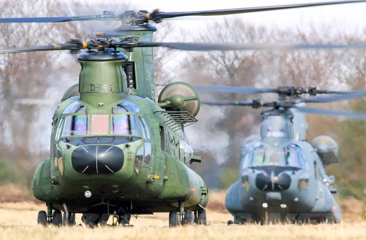 Boeing là tập đoàn hàng không khổng lồ trên thế giới, tham gia sản xuất các sản phẩm ứng dụng hàng không – vũ trụ phục vụ mục đích dân sự và quân sự. Trong lĩnh vực quân sự, Boeing là nhà sản xuất nhiều mẫu máy bay ném bom, máy bay chiến đấu, máy bay trực thăng và UAV đóng vai trò chủ lực, xương sống trong Không quân Mỹ suốt gần một thế kỷ. Boeing hiện cũng là một trong những nhà xuất khẩu vũ khí hàng đầu thế giới, cung cấp hàng nghìn máy bay hiện đại cho hàng chục nước ở khắp các châu lục.