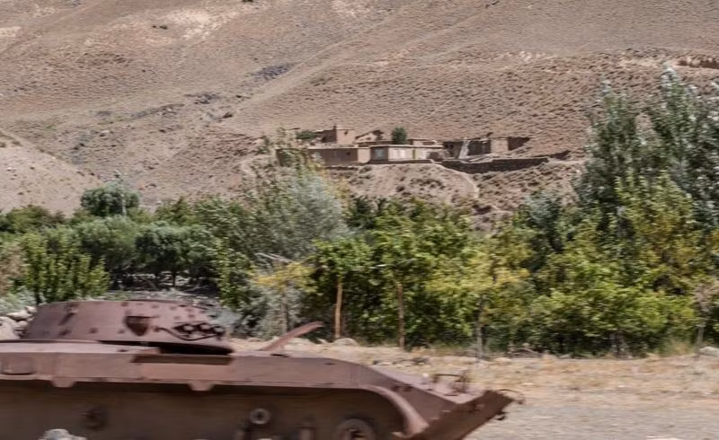 Cho tới hôm nay, chiến tranh vẫn diễn ra trên đất nước Afghanistan liên tục bị biến động bởi xung đột tôn giáo, mưu đồ tranh giành tầm ảnh hưởng của các nước phương Tây, khủng bố…