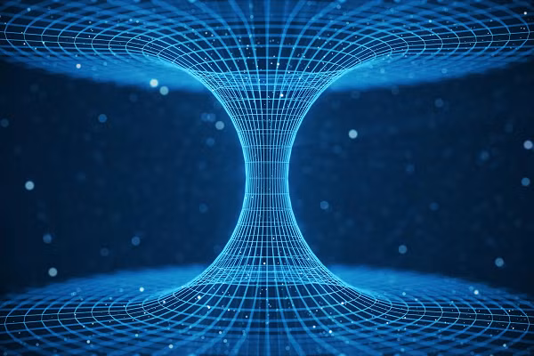 Ngay cả Stephen Hawking cũng chỉ ra rằng lỗ giun được cho là chỉ tồn tại dưới kích thước thậm chí còn nhỏ hơn cả phân tử. Nó còn quá nhỏ để đưa một con người bước vào nữa là để cho những con tàu vũ trụ tiên tiến có thể sử dụng.