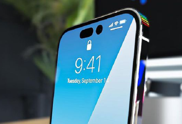 iPhone 14 sẽ có 4 phiên bản, bao gồm 2 mẫu iPhone 14 thường và 2 mẫu Pro. Phiên bản iPhone Mini sẽ bị khai tử và thay thế bằng chiếc iPhone 14 Max 6,7 inch.