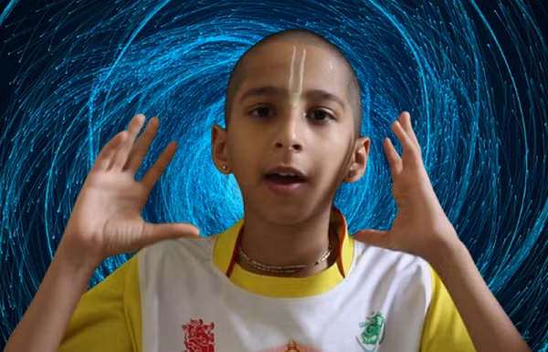 Trong một video được đăng tải trên kênh YouTube cá nhân, thần đồng tiên tri Ấn Độ Abhigya Anand đã cảnh báo về một loạt các hiện tượng thiên văn đặc biệt sẽ xảy ra từ ngày 12/7 đến ngày 16/7.