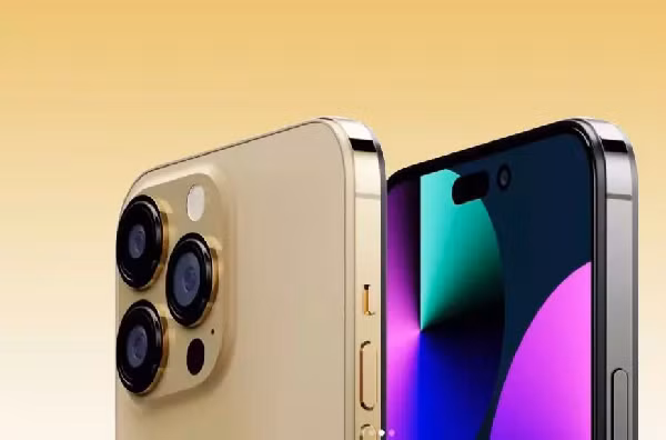 Trong khi đó, các bản Pro dường như không có cụm camera hình chữ nhật, đó là điều khác biệt giữa hệ thống camera tele có kính tiềm vọng so với camera tele có kính thông thường.