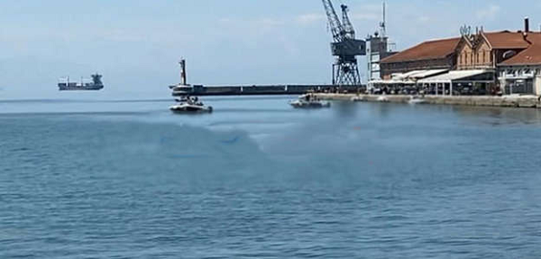 Những con tàu xuất hiện lơ lửng trên bầu trời không phải là những con tàu bị trúng lời nguyền mà chỉ là một hiện tượng hiếm gặp và đặc biệt trong cuộc sống.