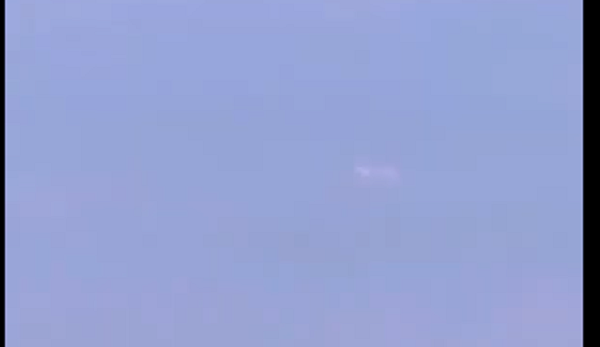 Tuy nhiên, theo các nhà nghiên cứu UFO, thủ phạm của hiện tượng UFO trong năm 2020 là do "kẻ xâm lược" khác: COVID-19.