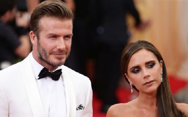 Tối ngày 27/10/2011, Victoria Beckham cùng đứa con gái nhỏ Harper Seven đã nhìn thấy một quả cầu ánh sáng trắng tại nhà riêng ở Beverly Hills, California, Mỹ. Cô đã chụp và đăng hình lên tài khoản Twitter cá nhân.