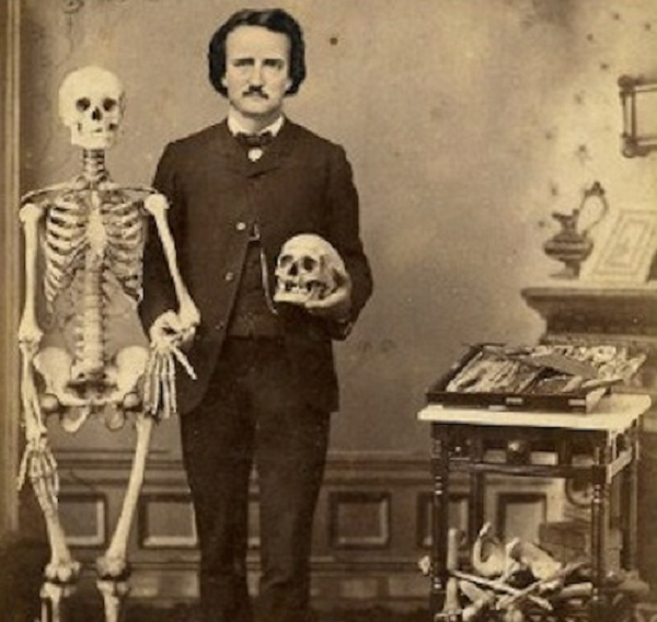 Edgar Allan Poe là một nhà văn và nhà thơ người Mỹ. Ông qua đời vào ngày 7 tháng 10 năm 1849 trong những điều kiện bí ẩn vẫn chưa được giải đáp. Vào ngày 27 tháng 9, Poe rời Richmond, Virginia để biên tập một tập thơ, và không ai nghe thấy hay nhìn thấy ông trong năm ngày sau đó cho đến ngày 3 tháng 10.
