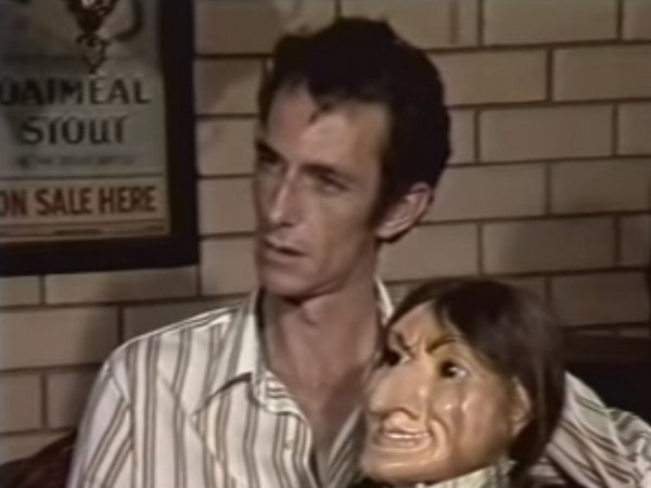 Letta trở thành nhân vật chính trong các talk-show nổi tiếng. Nhờ đó, công việc buôn bán đồ cổ của Kerry trở nên phát đạt. Nhiều người gợi ý Kerry có thể kiếm lợi bằng cách đem Letta đến Mỹ để thực hiện một loạt các talk-show nhưng ông đã từ chối.