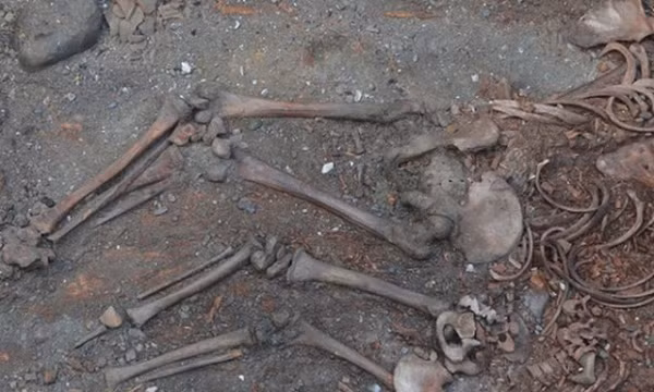 Bẫy cát lún là vũ khí bảo vệ phổ biến trong các lăng mộ cổ Trung Hoa nhưng việc xây dựng một ngôi mộ có cạm bẫy hoàn chỉnh tới vậy đòi hỏi trình độ thiết kế và thi công rất cao. Thiết kế đồng thời cho thấy tầm nhìn và trí tuệ đáng ngưỡng mộ của chủ nhân lăng mộ.