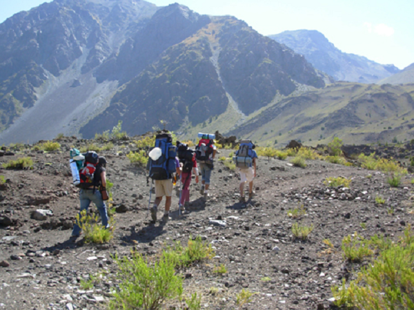 Kể từ đầu những năm 1990 đến nay, các dấu hiệu của UFO xuất hiện tại San Clemente, Chile ngày càng dày đặc. Có tin đồn cho rằng một số nơi trong khu vực này là điểm hạ cánh của UFO. Do đó San Clemente là địa điểm không thể bỏ qua của những người “săn” UFO.