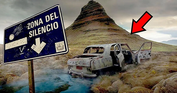 “ Vùng im lặng”, gọi tắt là “ZoS” được người dân địa phương gọi là Trino Vertex Trino, hay Trino Vertex thuộc hoang mạc Bolson de Mapimi ở bang Durango, Mexico, nằm lấn trên Khu Dự trữ sinh quyển Mapimi, cách biên giới Mỹ 640 km.