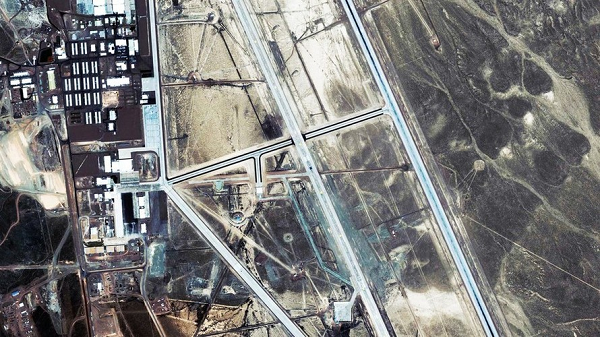 Khu vực 51 nằm cách 128km về phía tây bắc Las Vegas, Mỹ, là một trong những địa danh bí ẩn nhất trên thế giới. Khu vực 51 không có trên bất cứ bản đồ địa chính nào của Mỹ. Trong nhiều thập kỷ không ai biết tới sự tồn tại của nó. Năm 2013, Chính phủ Mỹ xác nhận sự tồn tại của khu vực 51, dùng để thử nghiệm máy bay do thám U-2.