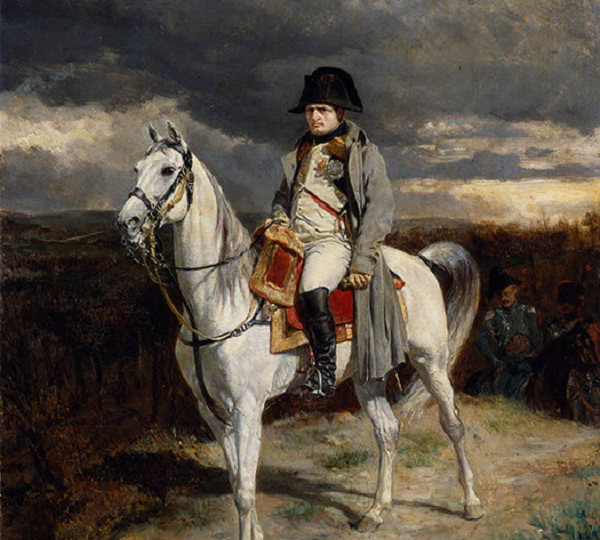 Napoleon thường ăn rất nhanh và dùng bữa trong sự yên lặng, không ai được phép gây tiếng ồn.