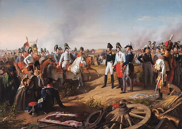 Hoàng đế Napoleon cho rằng người vợ Josephine luôn mang đến may mắn cho ông. Chính vì vậy, nhà cầm quân vĩ đại này thường mang theo một bức chân dung nhỏ vẽ hình vợ mỗi khi đi chinh chiến.