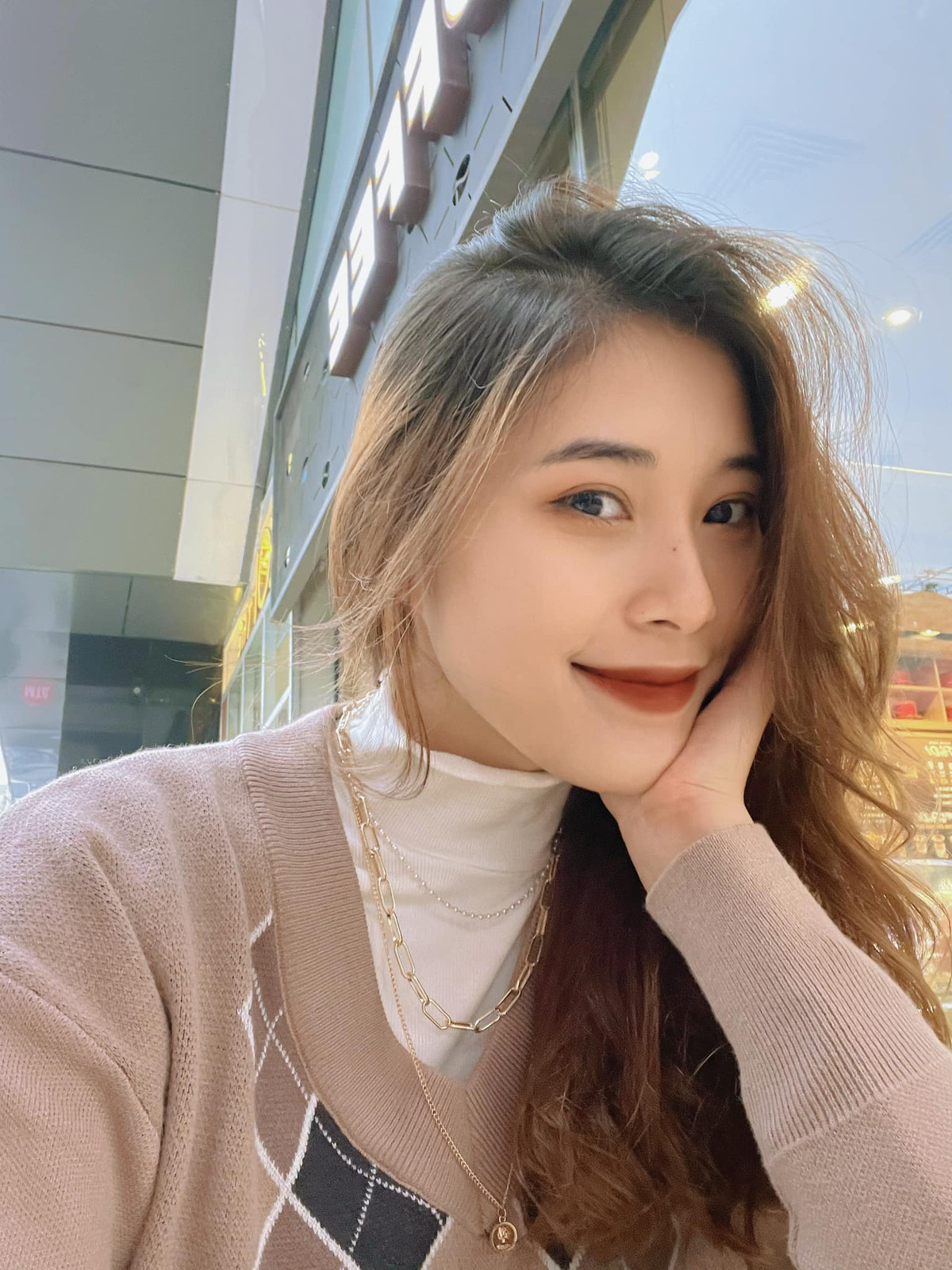 Đến thời điểm này, khi tròn 18 tuổi, vẻ đẹp của mỹ nữ bóng chuyền này ngày càng được hoàn thiện.