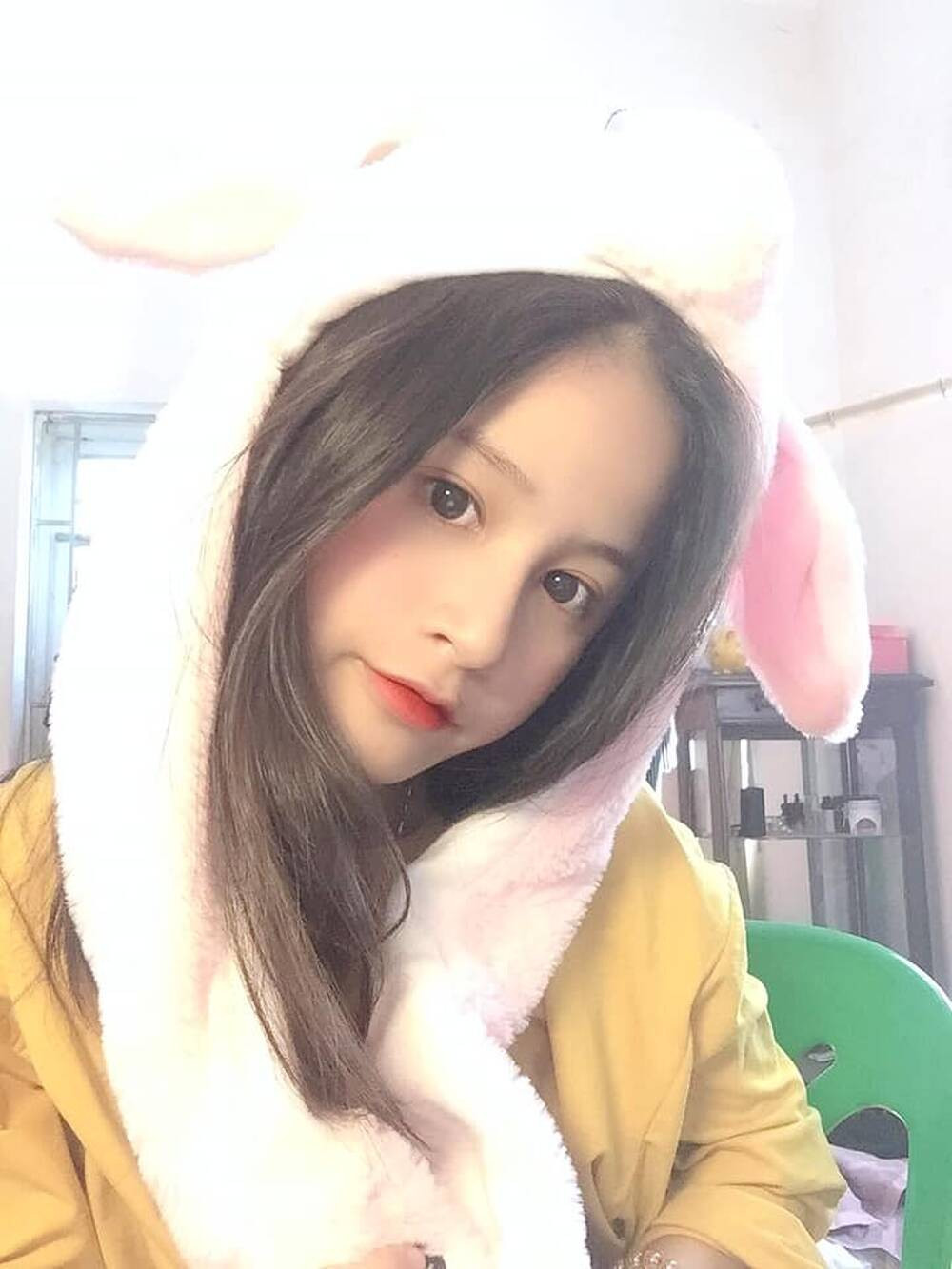 Năm 2019, Châu Anh đã xuất sắc giành danh hiệu Nữ sinh thanh lịch tại ngôi trường mình đang theo học.