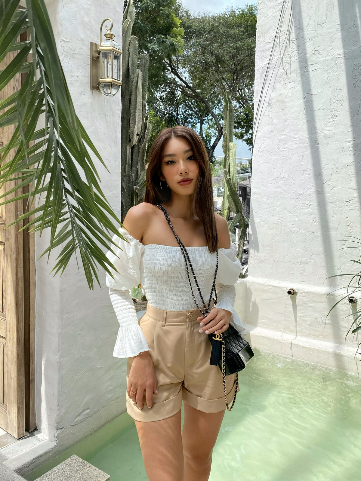 Thảo Nhi Lê từng sống ở Đức trước khi về Việt Nam lập nghiệp. Cô là gương mặt quen thuộc trên các hội nhóm rich kid Việt Nam.