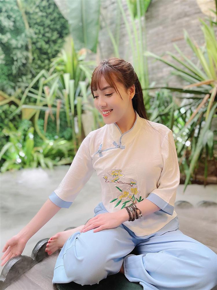 Không ai có thể phủ nhận nhan sắc của Âu Hà My sau khi chia tay Trọng Hưng ngày càng xinh đẹp và quyến rũ hơn xưa.