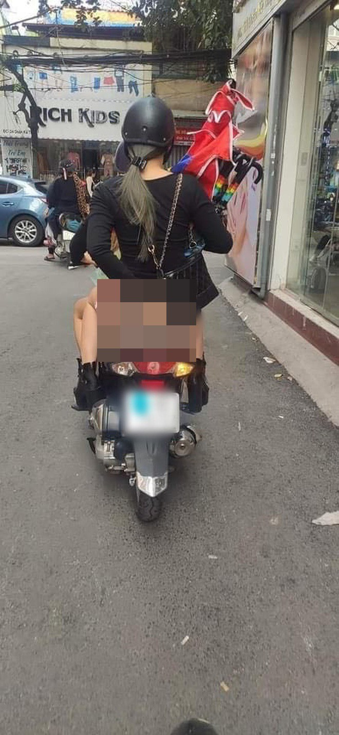 Trước đó, trên MXH đã xuất hiện không ít hình ảnh ăn mặc phản cảm nơi công cộng của nhiều cô gái trẻ.