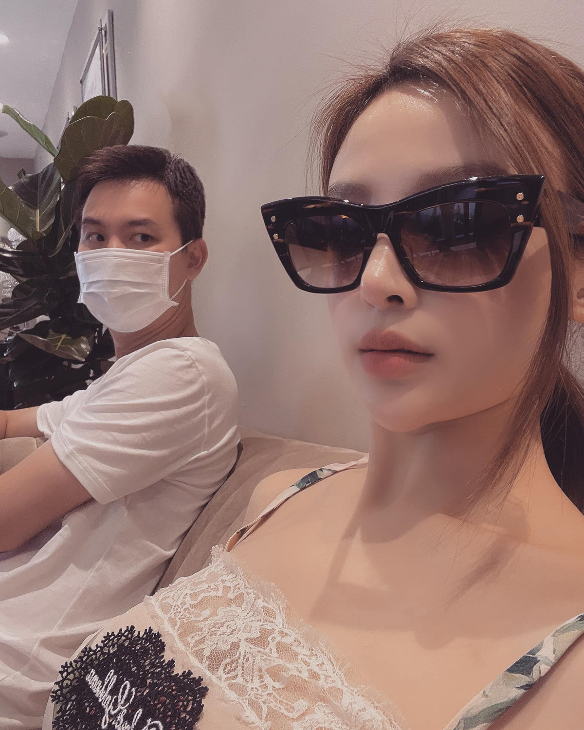 Không giống những ngày đầu bước chân vào showbiz, bà mẹ hai con ở thời điểm hiện tại theo đuổi hình ảnh sexy, gợi cảm.