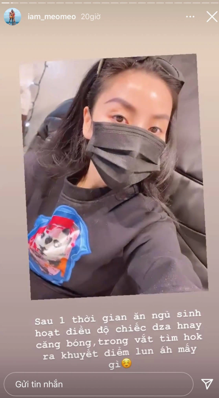 Từ story đến post trên newsfeed, cựu hot girl đều nhiệt tình khoe da dẻ căng bóng, hồng hào.