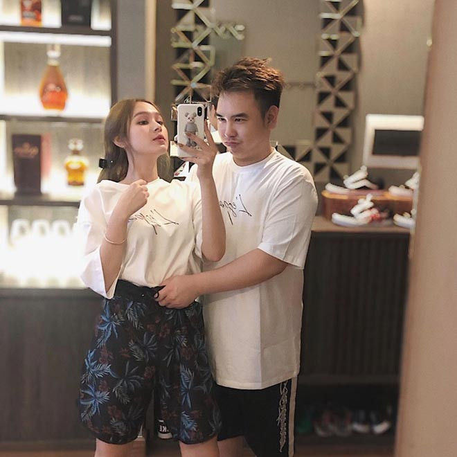 Trang cho hay, cô được mẹ chồng thương như con ruột và đó cũng là một phần lý do cô chấp nhận lời cầu hôn của Hiếu Nghiêm ở tuổi 17. Ảnh: FBNV