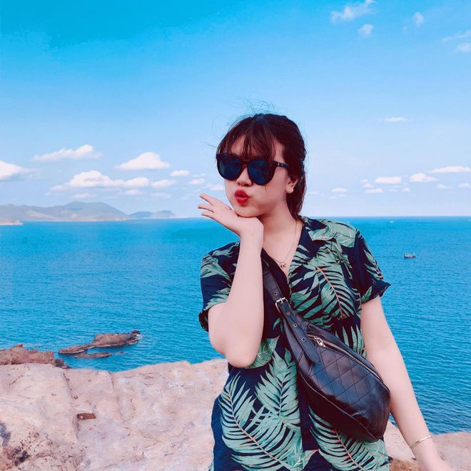 Hiện tại Diệu Ly đã làm vợ và làm mẹ, có cuộc sống hạnh phúc, viên mãn.