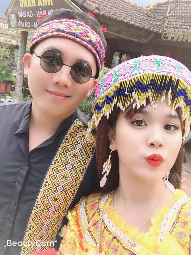 Dân mạng thực sự đã có 1 phen bất ngờ khi cô nữ sinh năm ấy lại kết hôn với chính "chồng yêu" của mình nhờ một mối tình trẻ con thông qua mạng internet. Ảnh: Tổng hợp