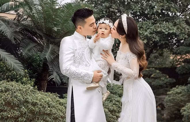 Cư dân mạng khẳng định Hannah lớn lên sẽ sở hữu cuộc sống giàu sang, vương giả và sang chảnh không hề thua kém những rich kid đang nổi tiếng hiện giờ. Ảnh: Tổng hợp