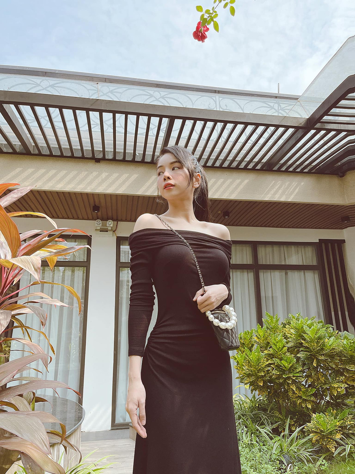 Dan hot girl DJ va khoi tai san “khung” dang nguong mo