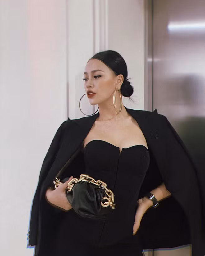 Hiện tại, ngoài thời gian chơi nhạc, DJ Tít thử sức ở lĩnh vực kinh doanh thời trang.