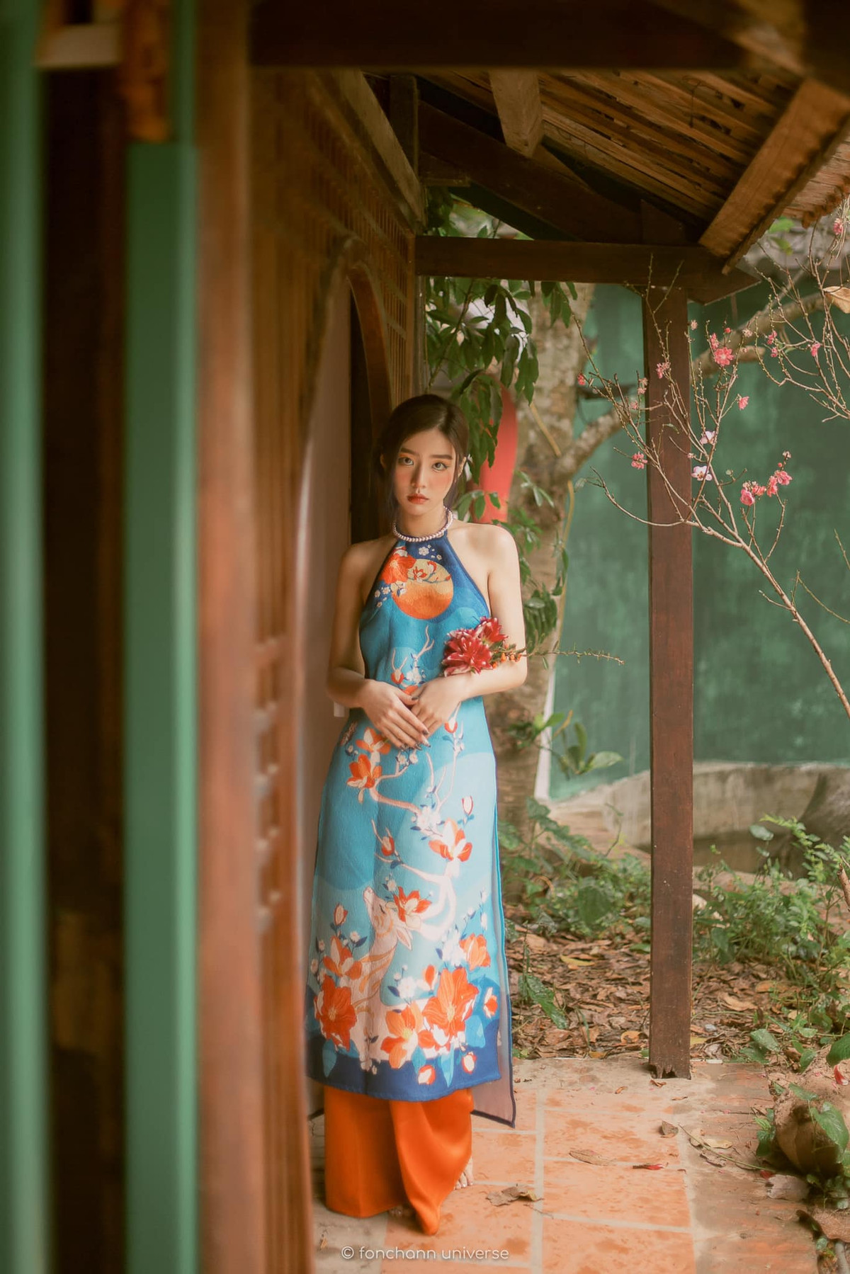 Phan Hằng thậm chí còn được đưa tin trên các trang báo nước ngoài như Star Entertainment hay Now News,…