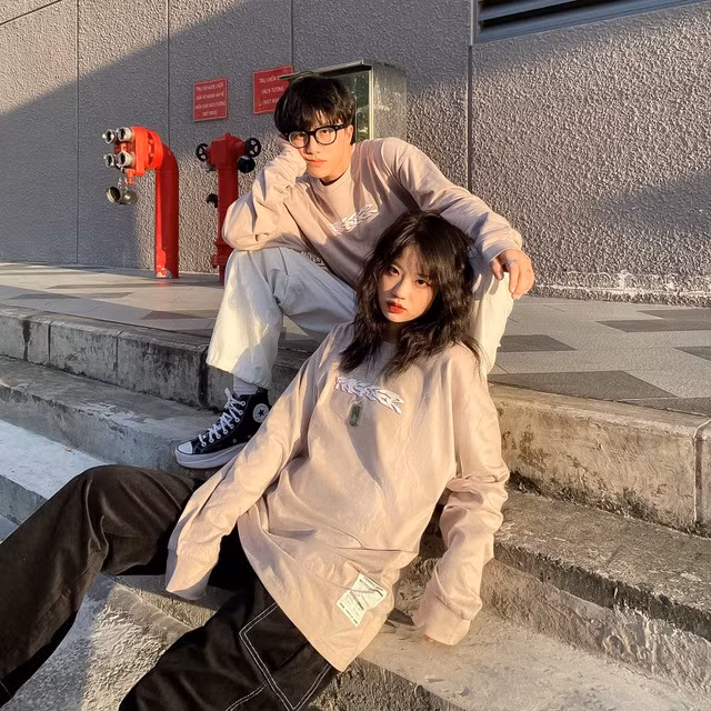 Khải Hưng kém Thảo Vy 3 tuổi nhưng anh luôn tỏ ra là chàng trai trưởng thành, biết cách quan tâm, lo lắng cho bạn gái.